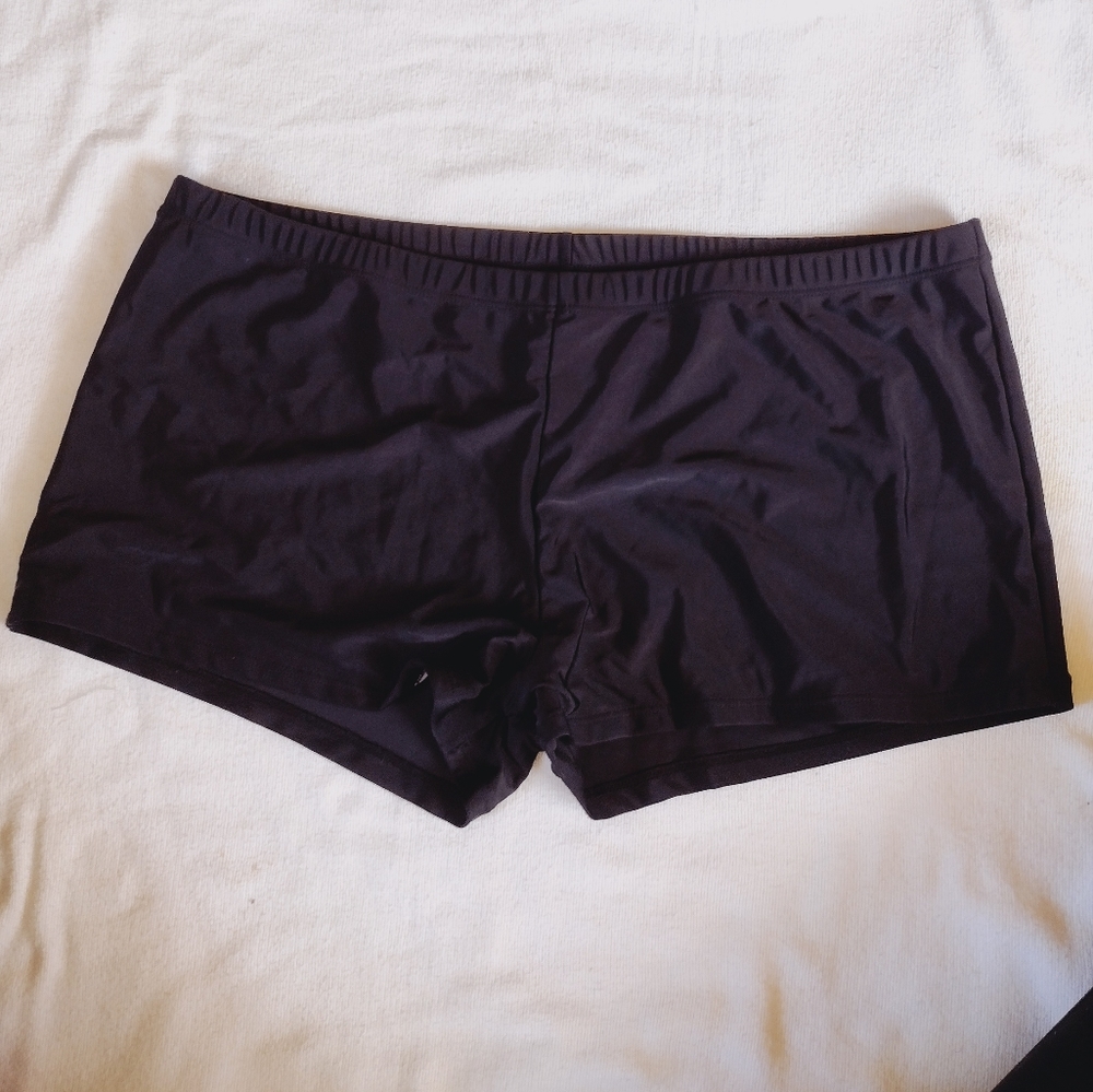 NWT, Rose Gal Boy shorts swim suit bottoms, black